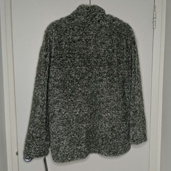 Coffee Shop Faux Fur Pullover - Size XL - NWT - Picture 4 of 7